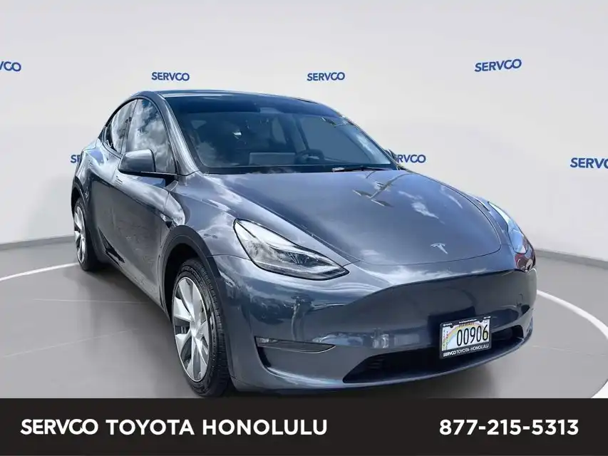 2023 Tesla Model Y Long Range Dual Motor All-Wheel Drive's photo