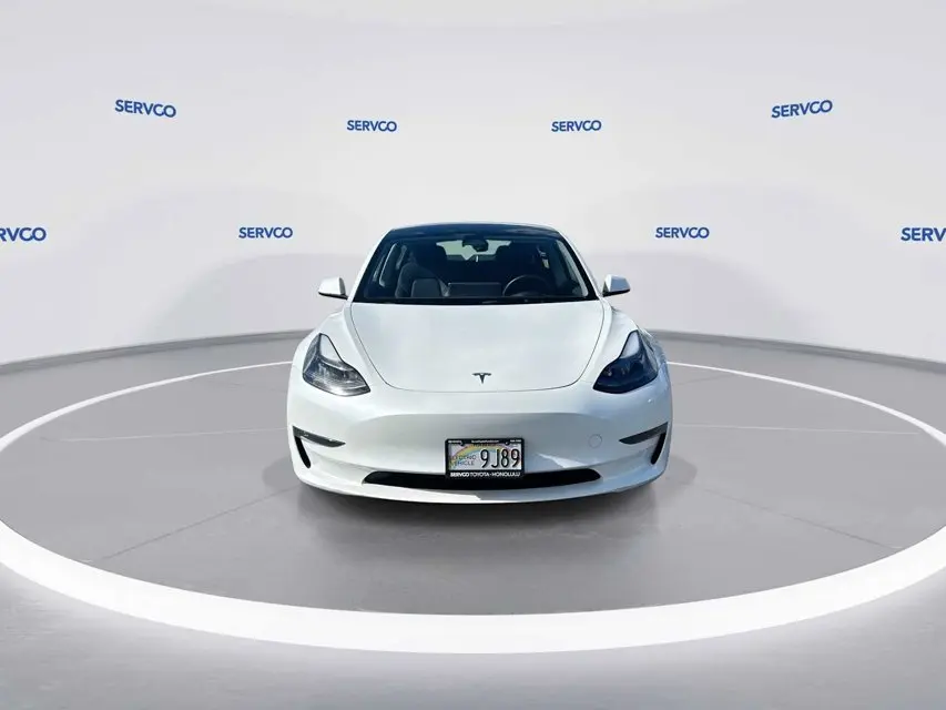 2023 Tesla Model 3 Performance photo 3