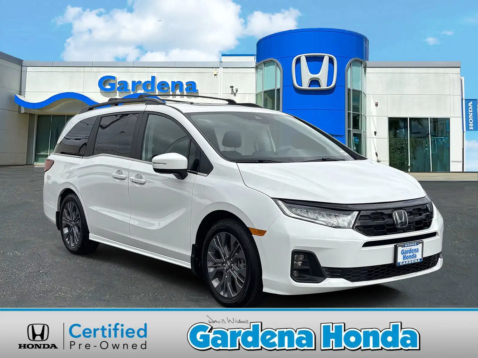 2026 Honda Odyssey Touring's photo