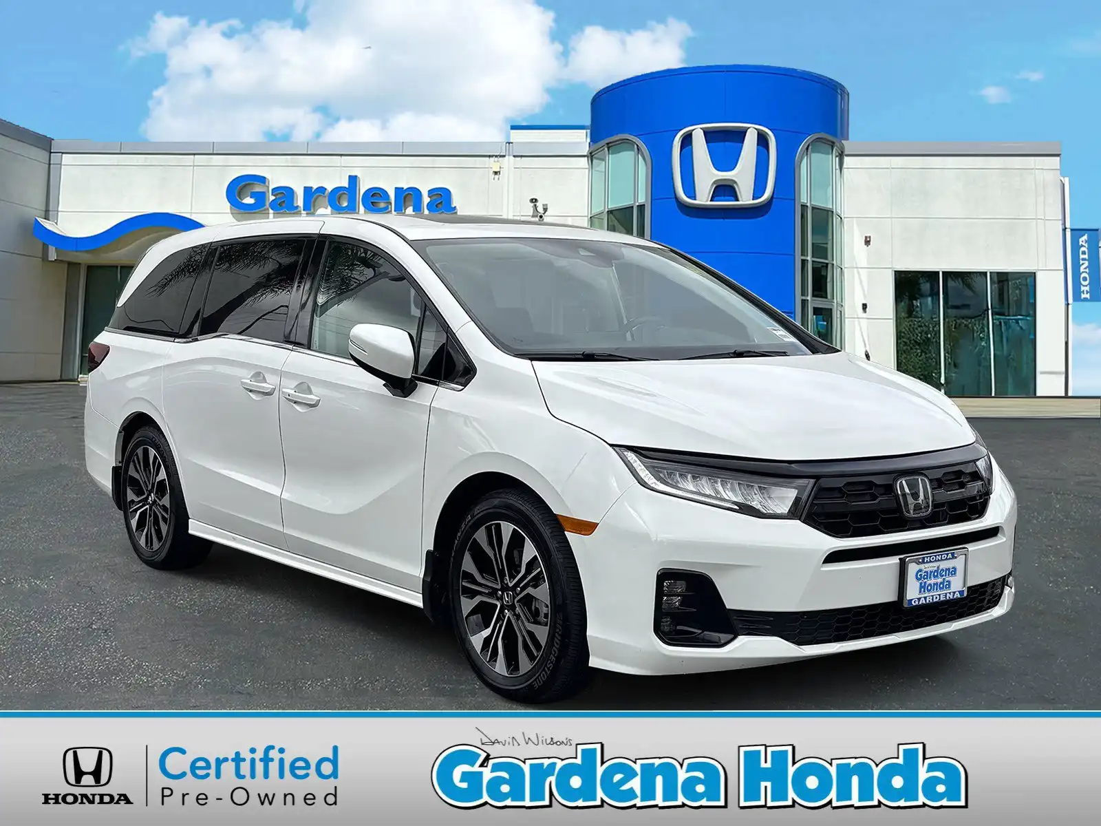 2026 Honda Odyssey Elite's photo