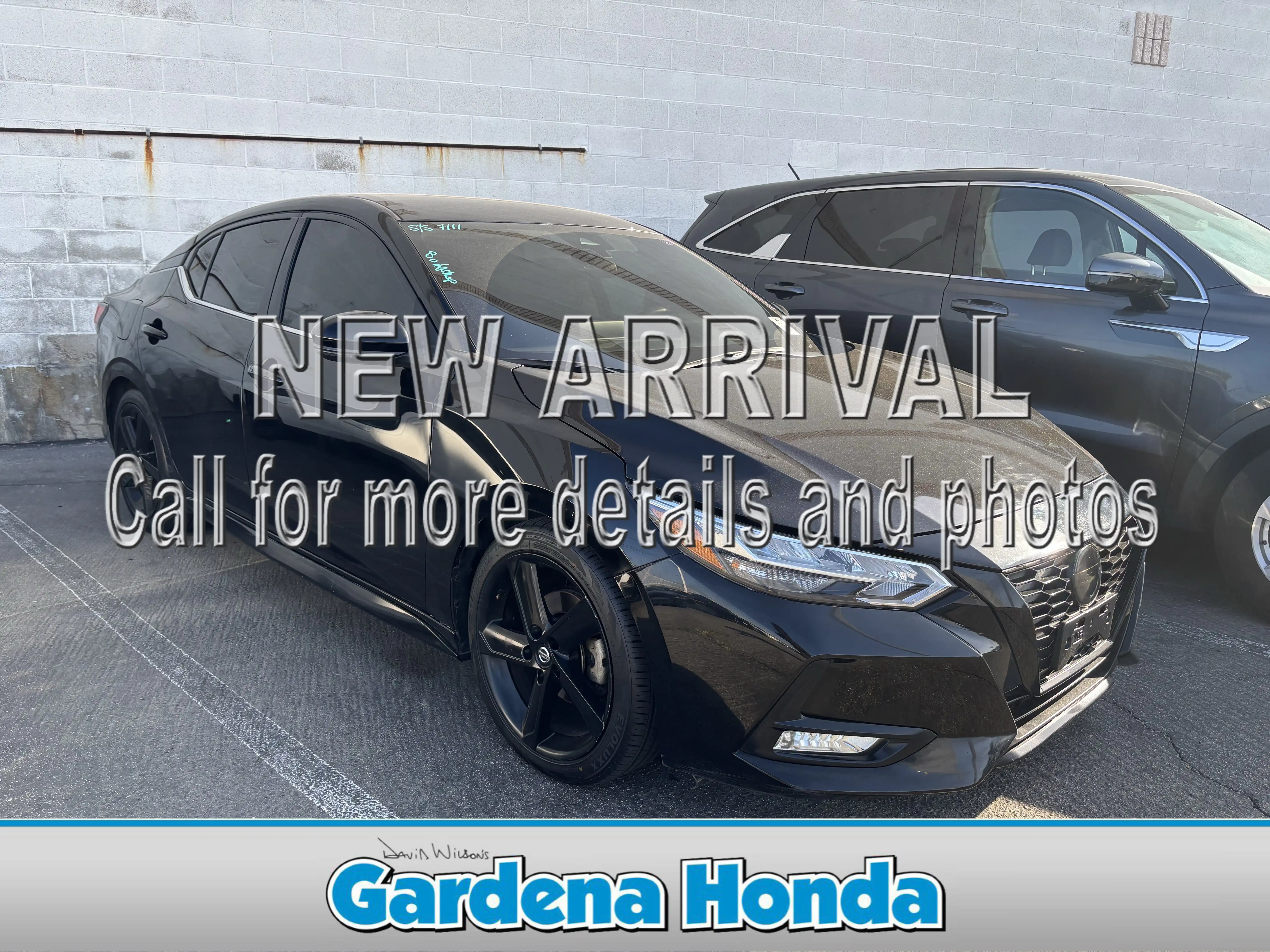2022 Nissan Sentra SR CVT's photo