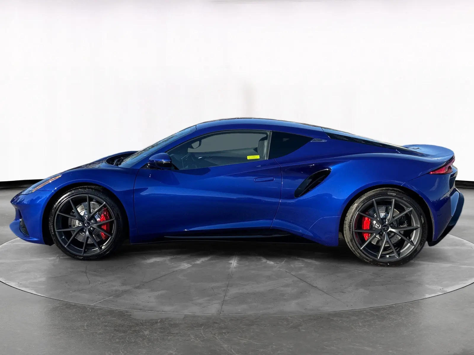 2025 Lotus Emira undefined photo 3