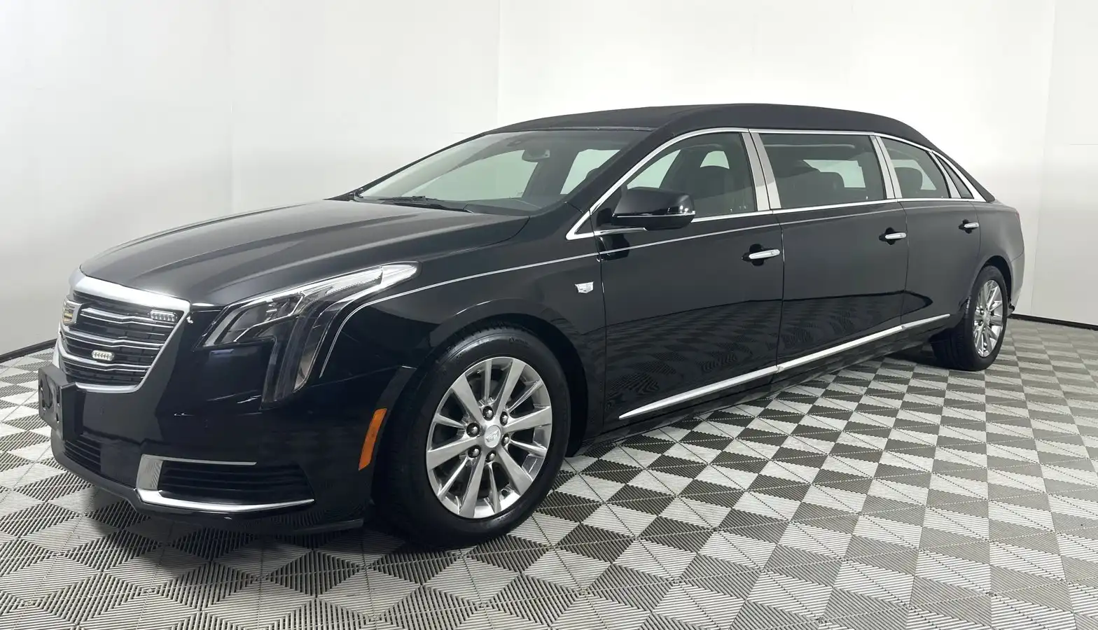2019 Cadillac XTS's photo