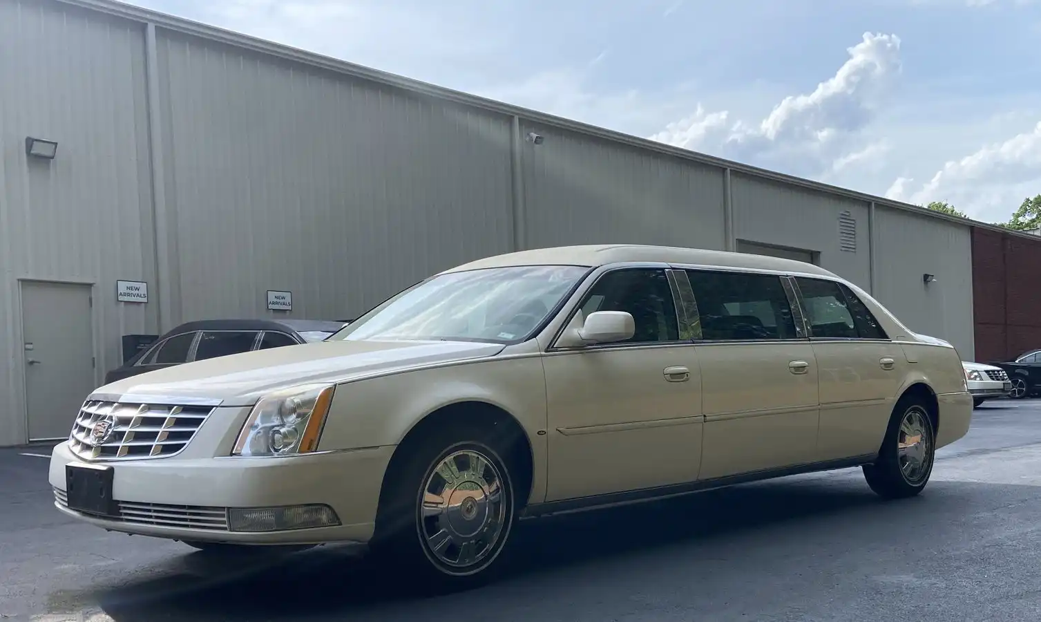 2011 Cadillac DTS Coachbuilder Limousine (Fleet)'s photo