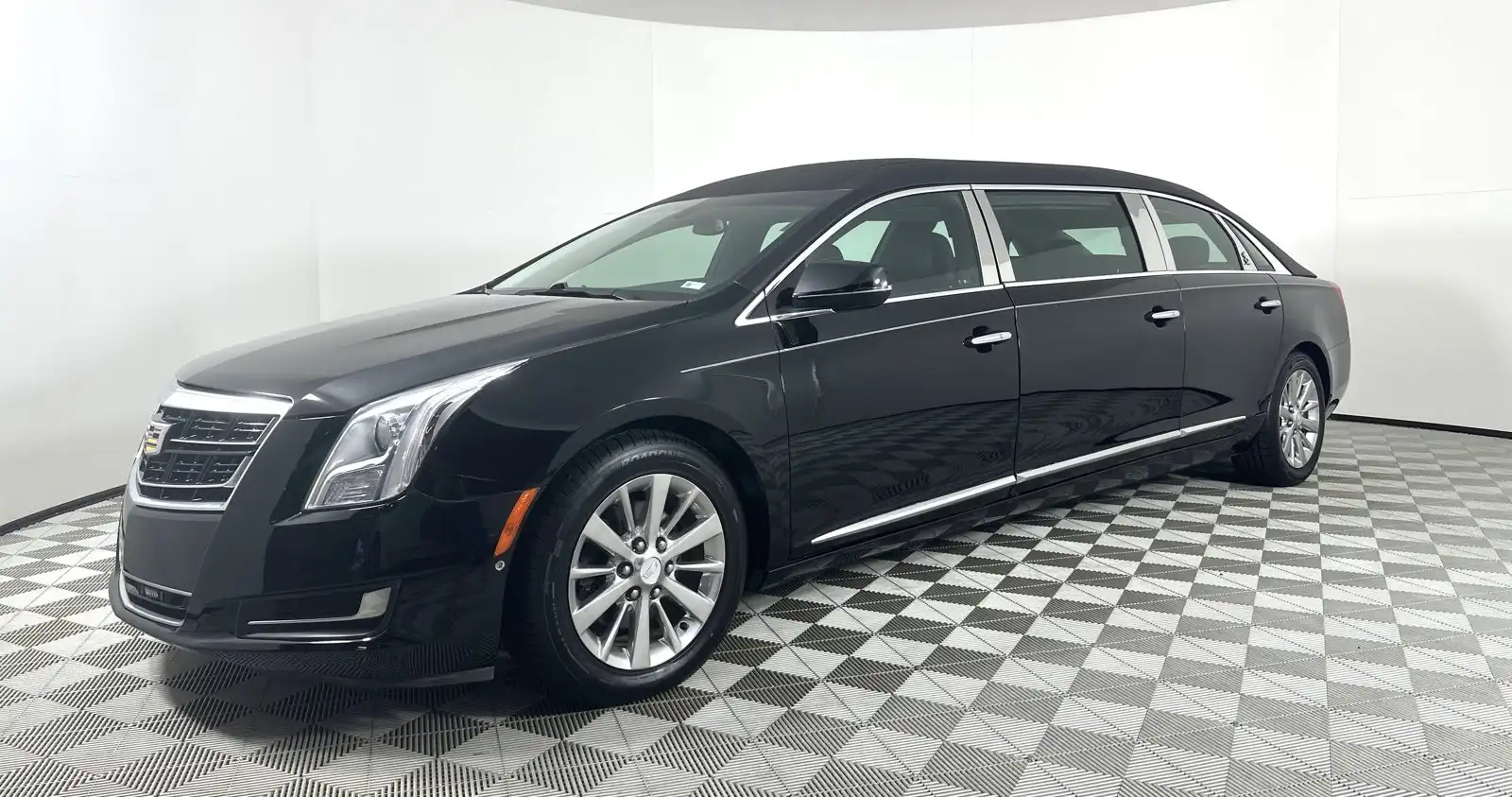 2016 Cadillac XTS's photo