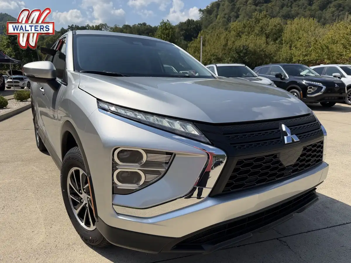 2026 Mitsubishi Eclipse Cross ES S-AWC's photo