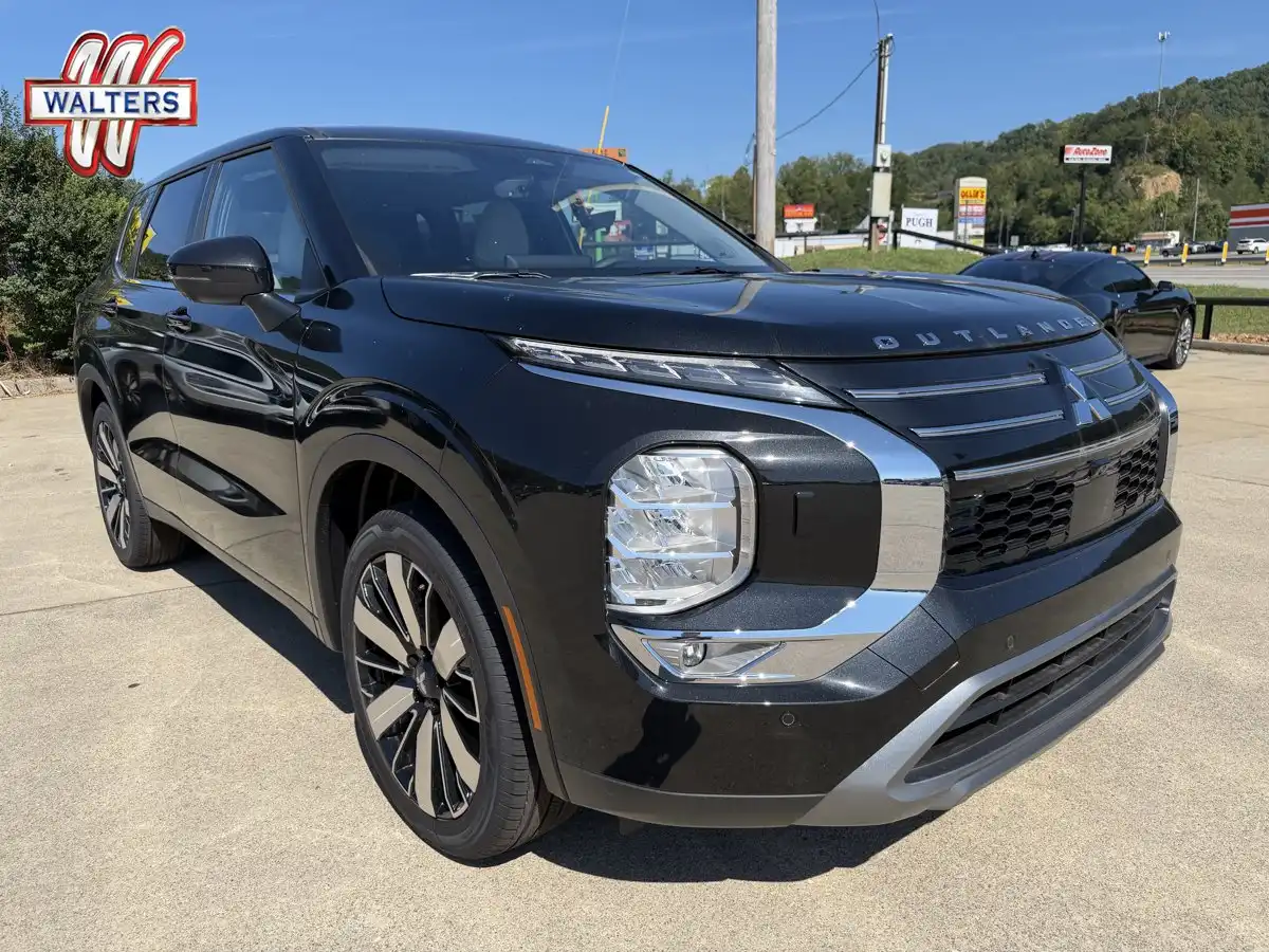 2026 Mitsubishi Outlander SE S-AWC's photo