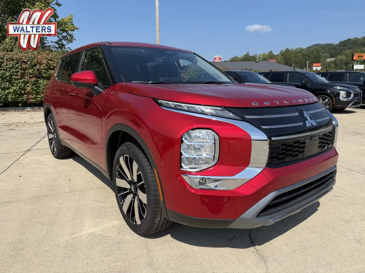 2026 Mitsubishi Outlander SE S-AWC's photo