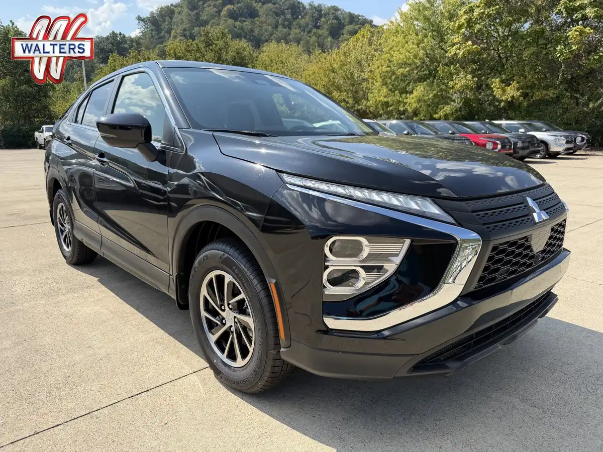 2026 Mitsubishi Eclipse Cross ES S-AWC's photo