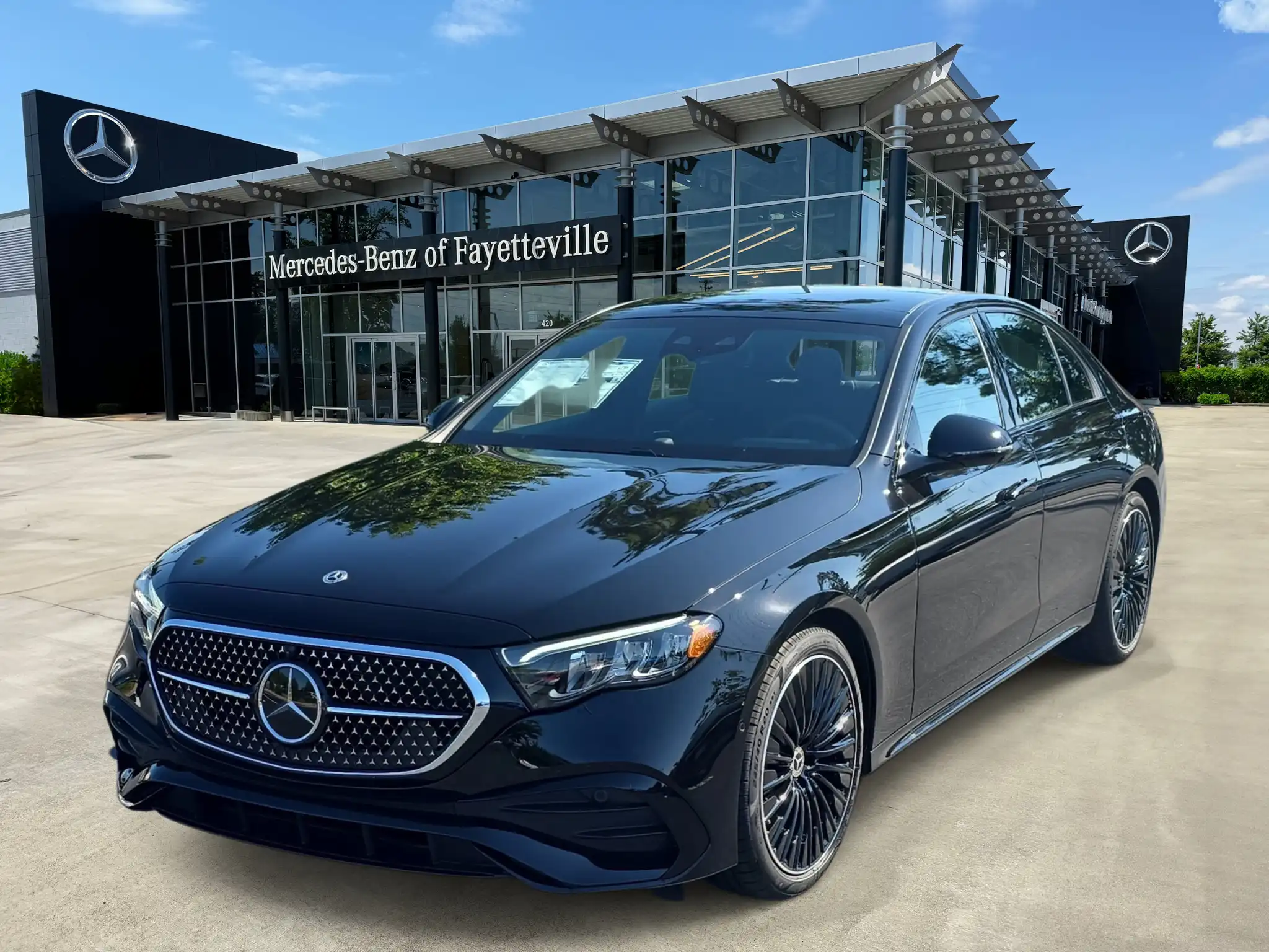 2027 Mercedes-Benz E-Class E350 4MATIC's photo