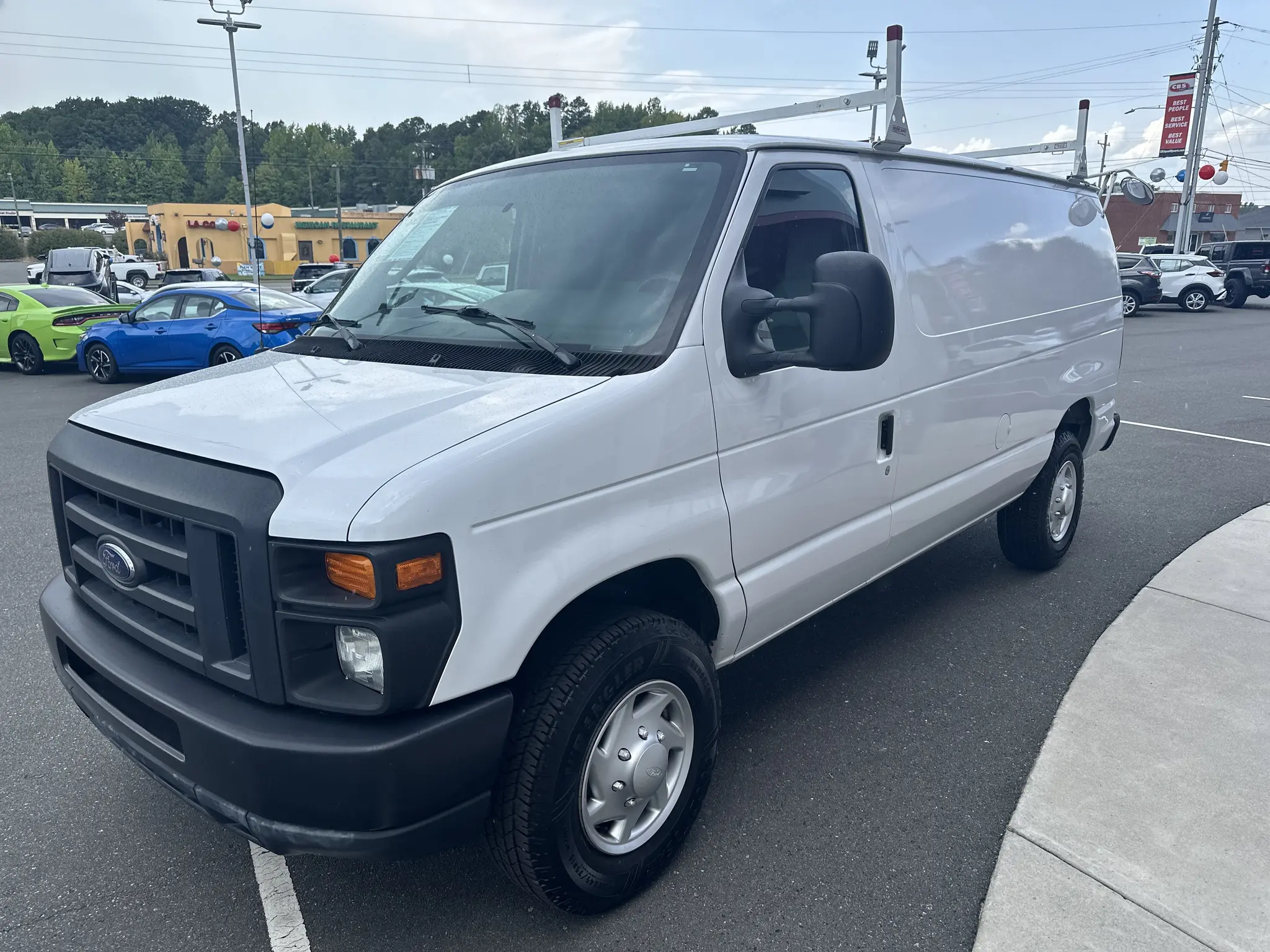 2014 Ford E-Series E-250 Van photo 4
