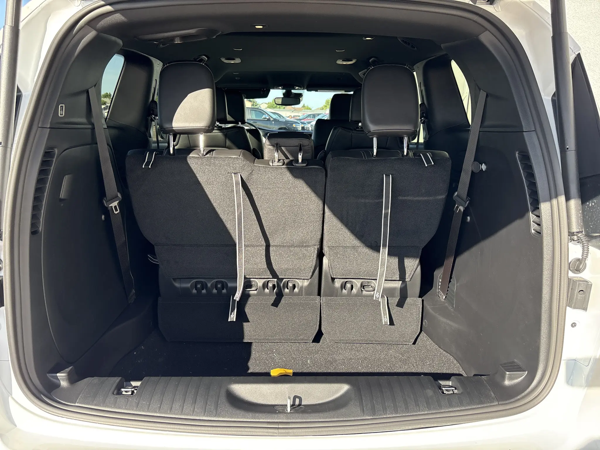 2027 Chrysler Pacifica Select AWD photo 5