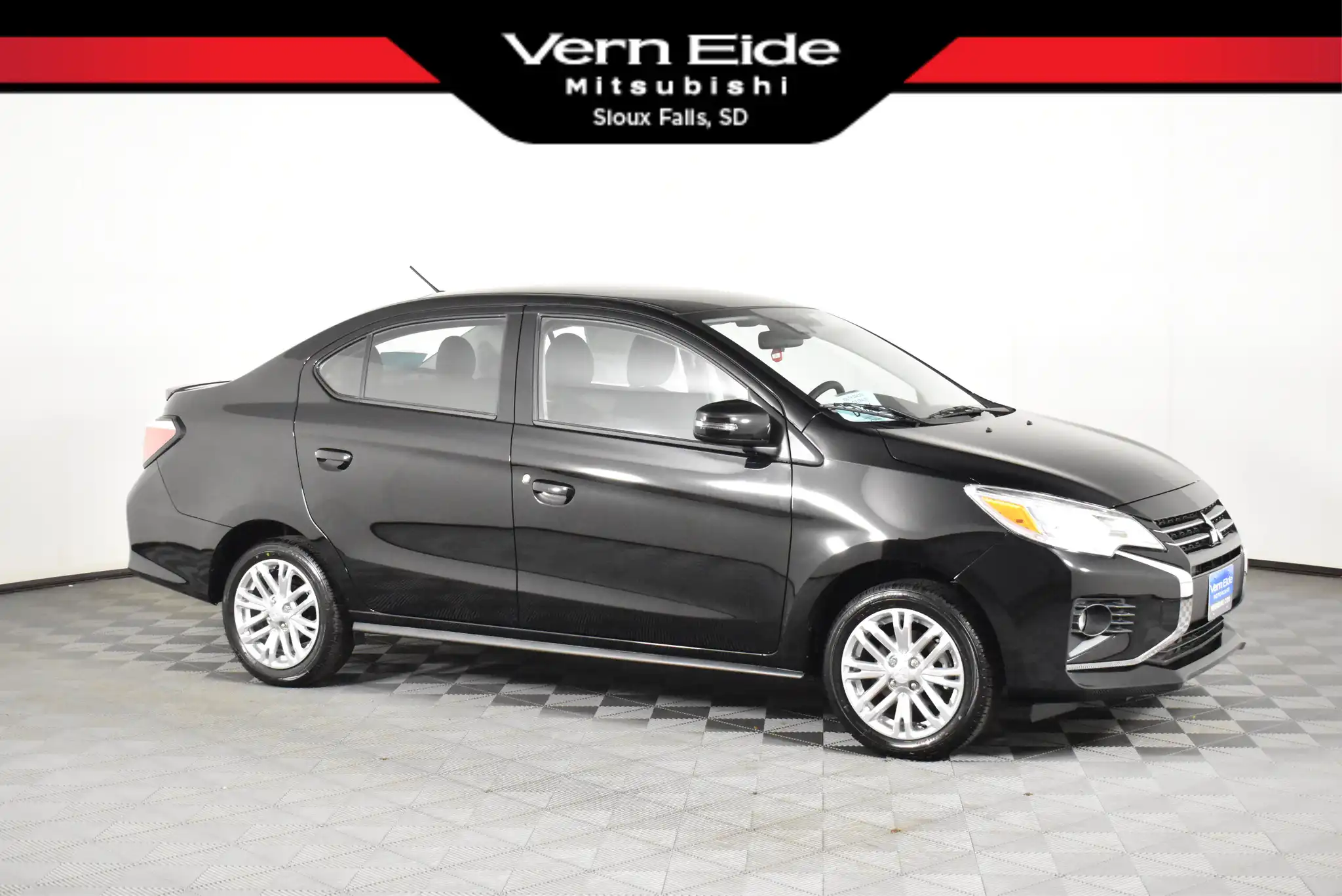 2024 Mitsubishi Mirage SE CVT's photo