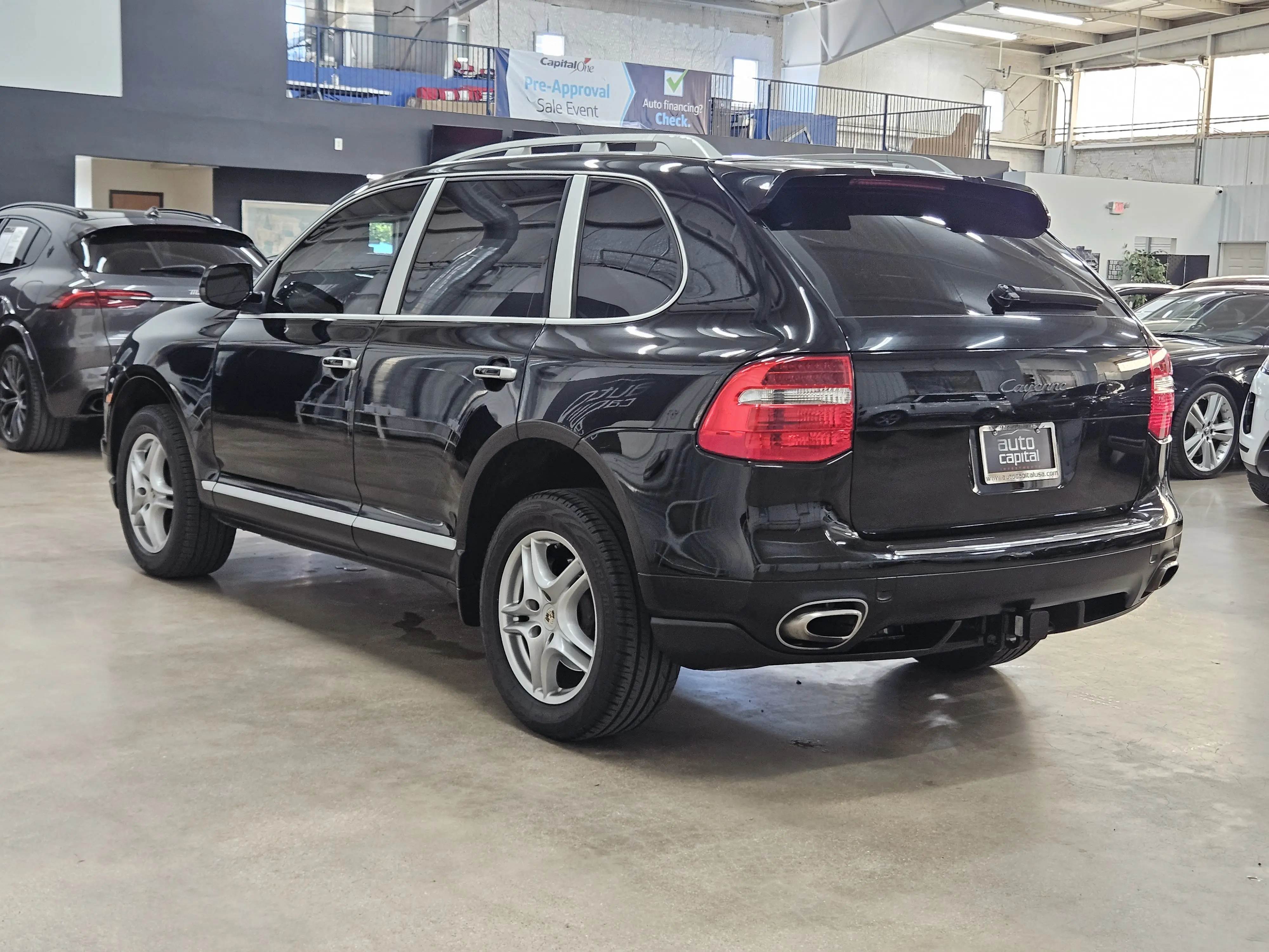 2010 Porsche Cayenne Tiptronic photo 5