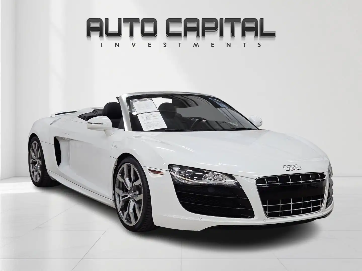 2011 Audi R8 5.2 Spyder quattro R tronic's photo