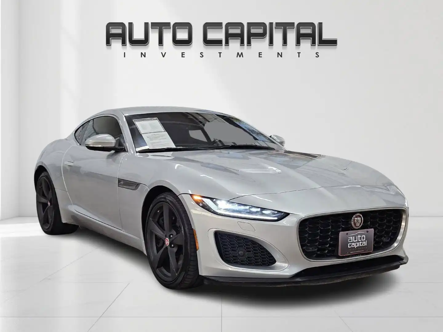 2022 Jaguar F-TYPE P450 Coupe's photo