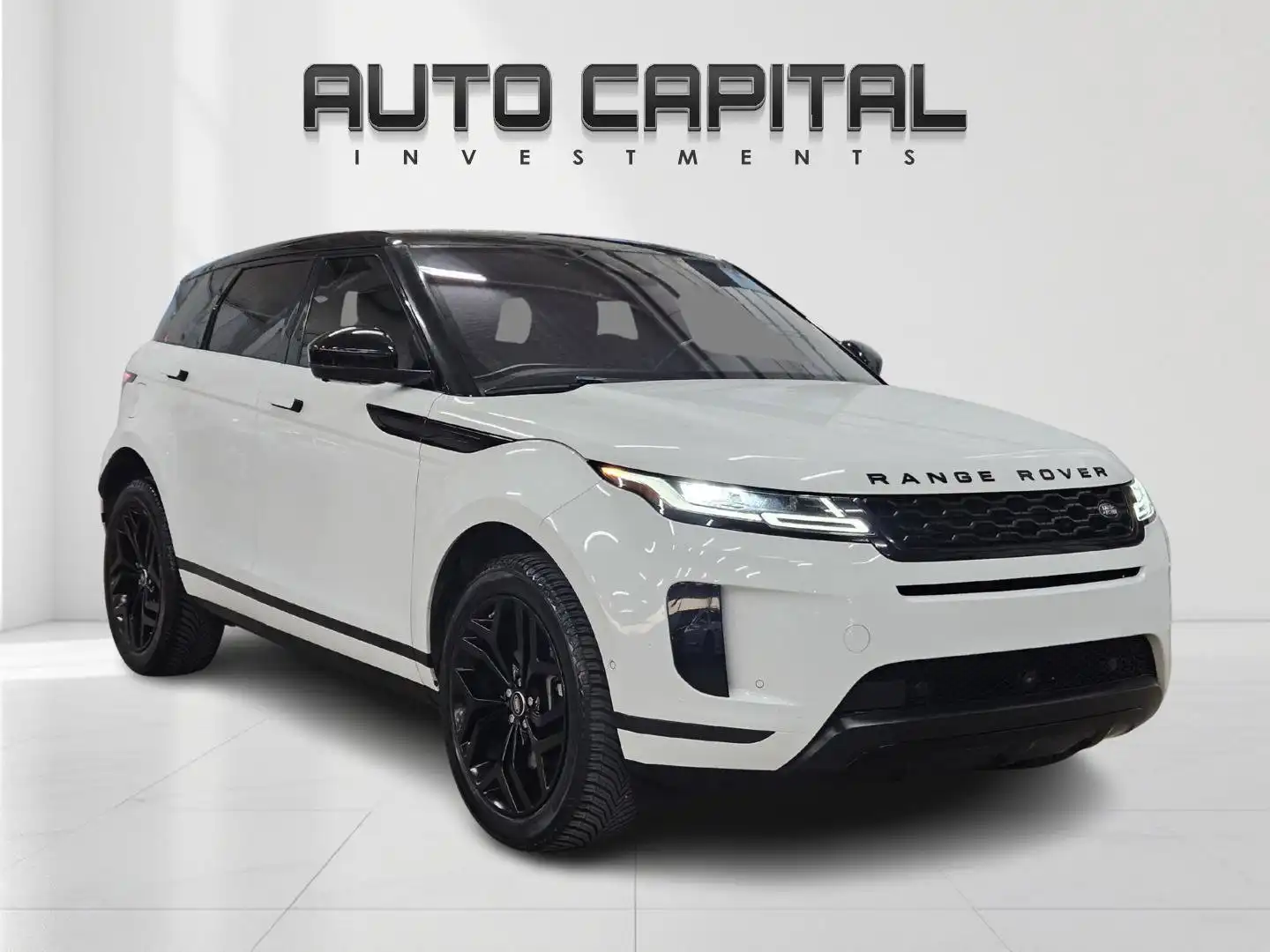 2020 Land Rover Range Rover Evoque SE's photo