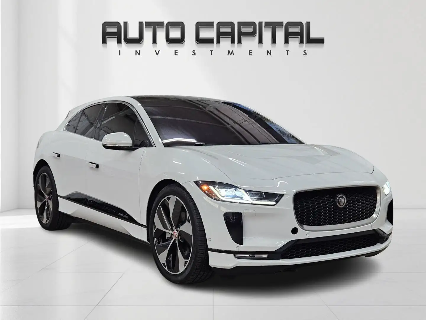 2020 Jaguar I-PACE EV400 SE photo 1