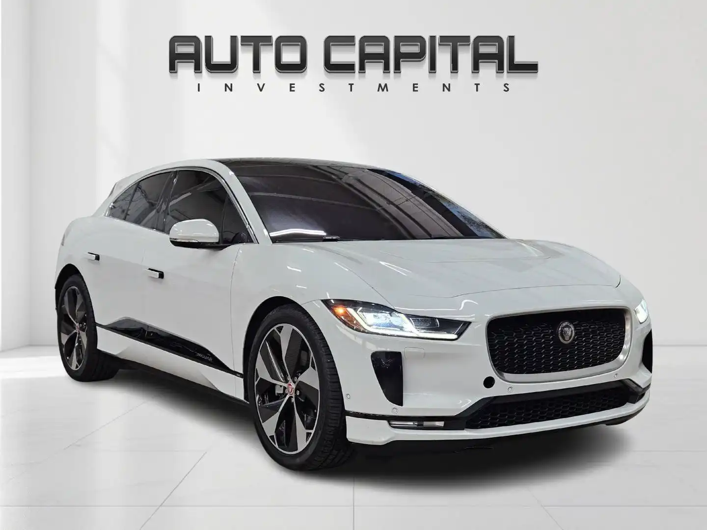 2020 Jaguar I-PACE EV400 SE's photo