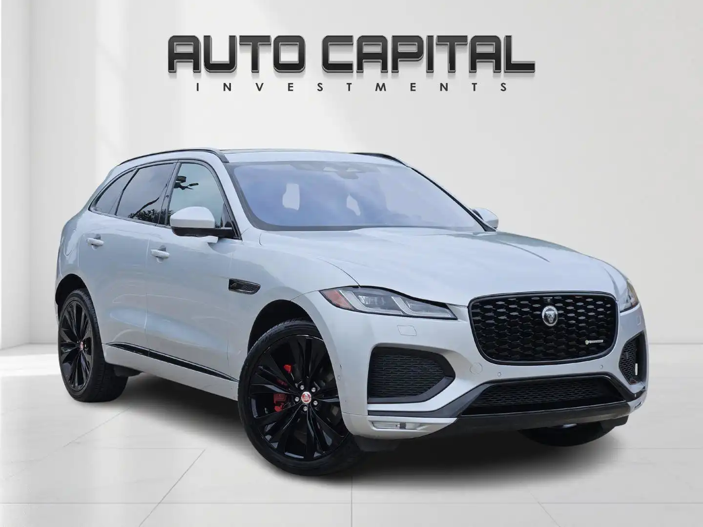 2021 Jaguar F-PACE P400 R-Dynamic S's photo