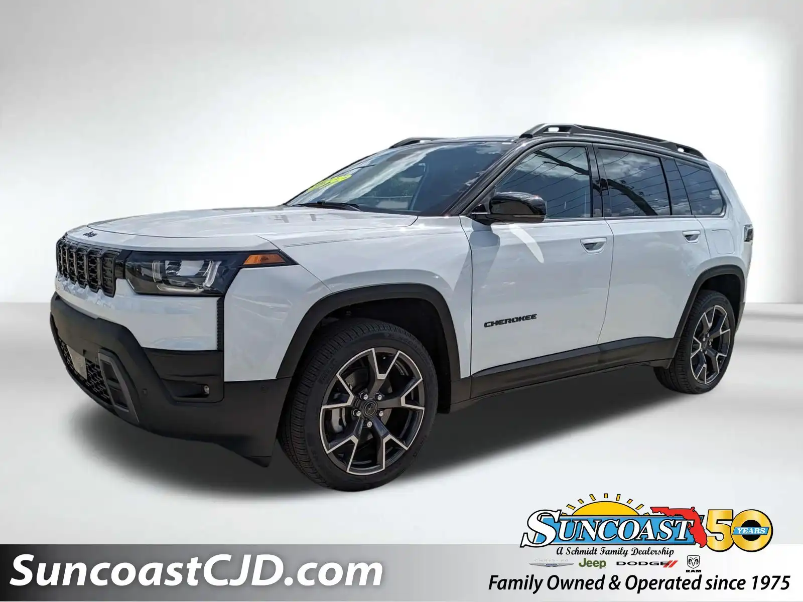 2026 Jeep Cherokee Overland Hybrid 4WD's photo