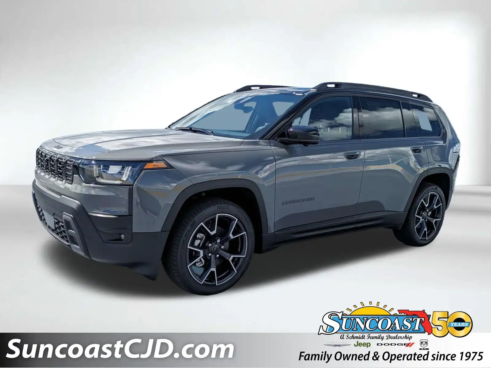 2026 Jeep Cherokee Overland Hybrid 4WD's photo