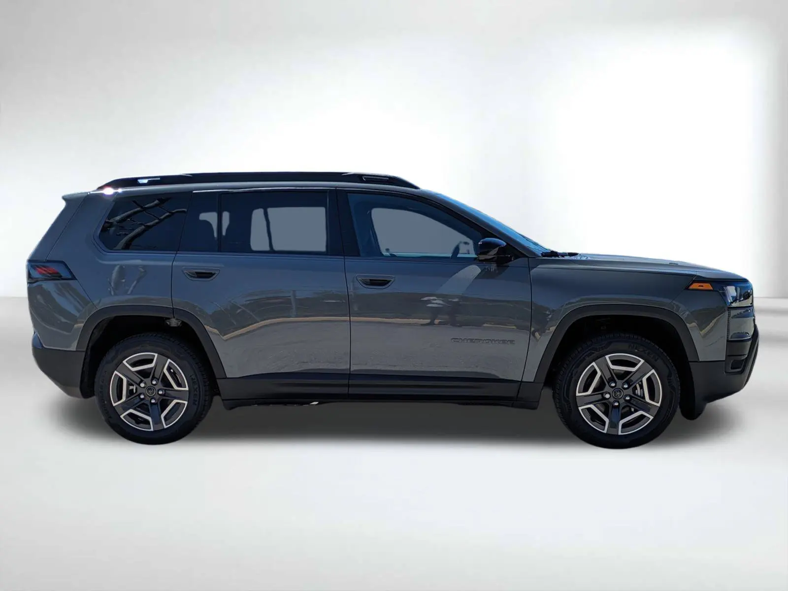 2026 Jeep Cherokee Laredo Hybrid 4WD photo 3