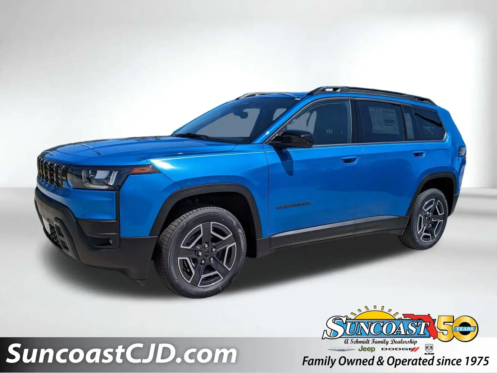 2026 Jeep Cherokee Laredo Hybrid 4WD's photo