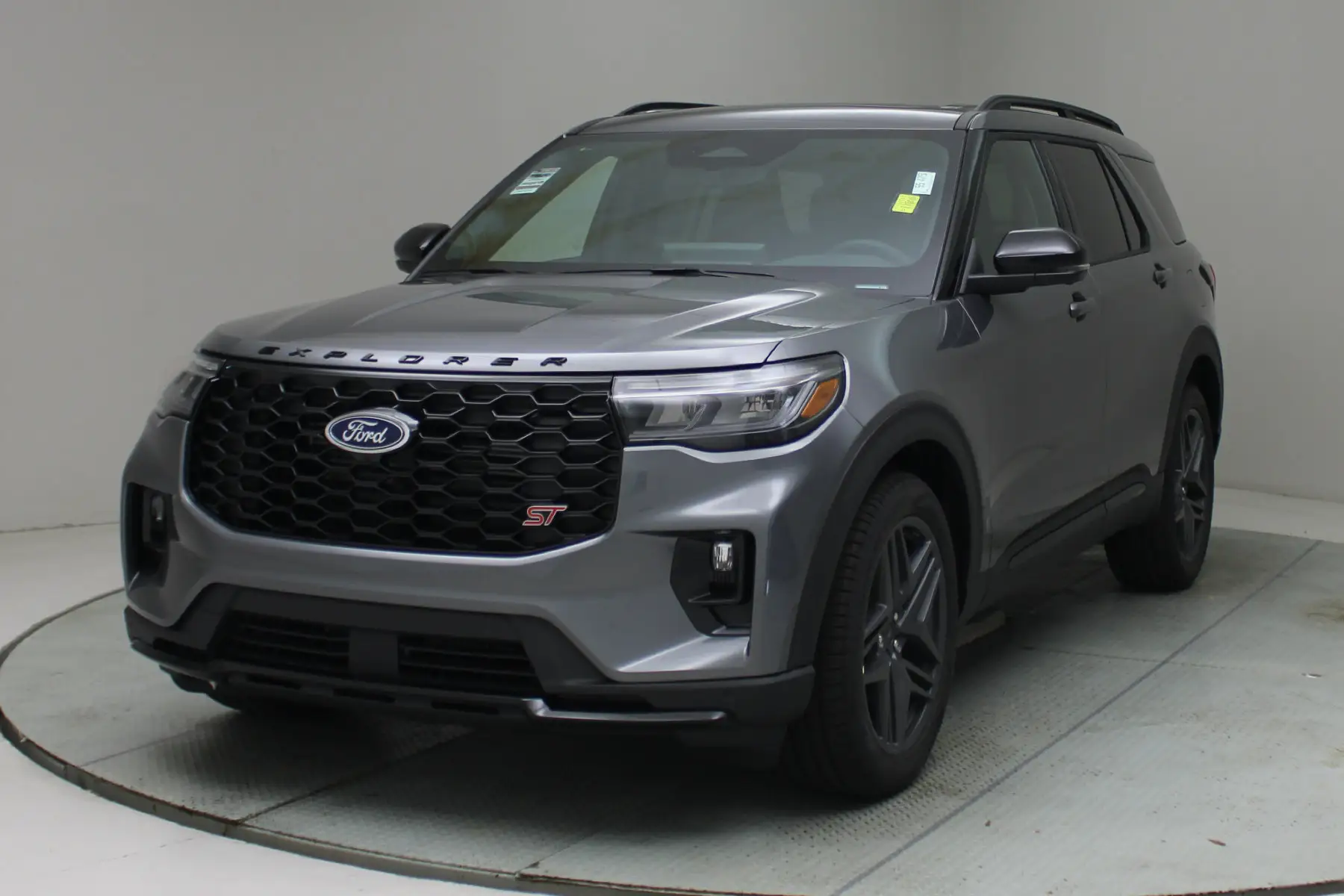 2026 Ford Explorer ST 4WD photo 1