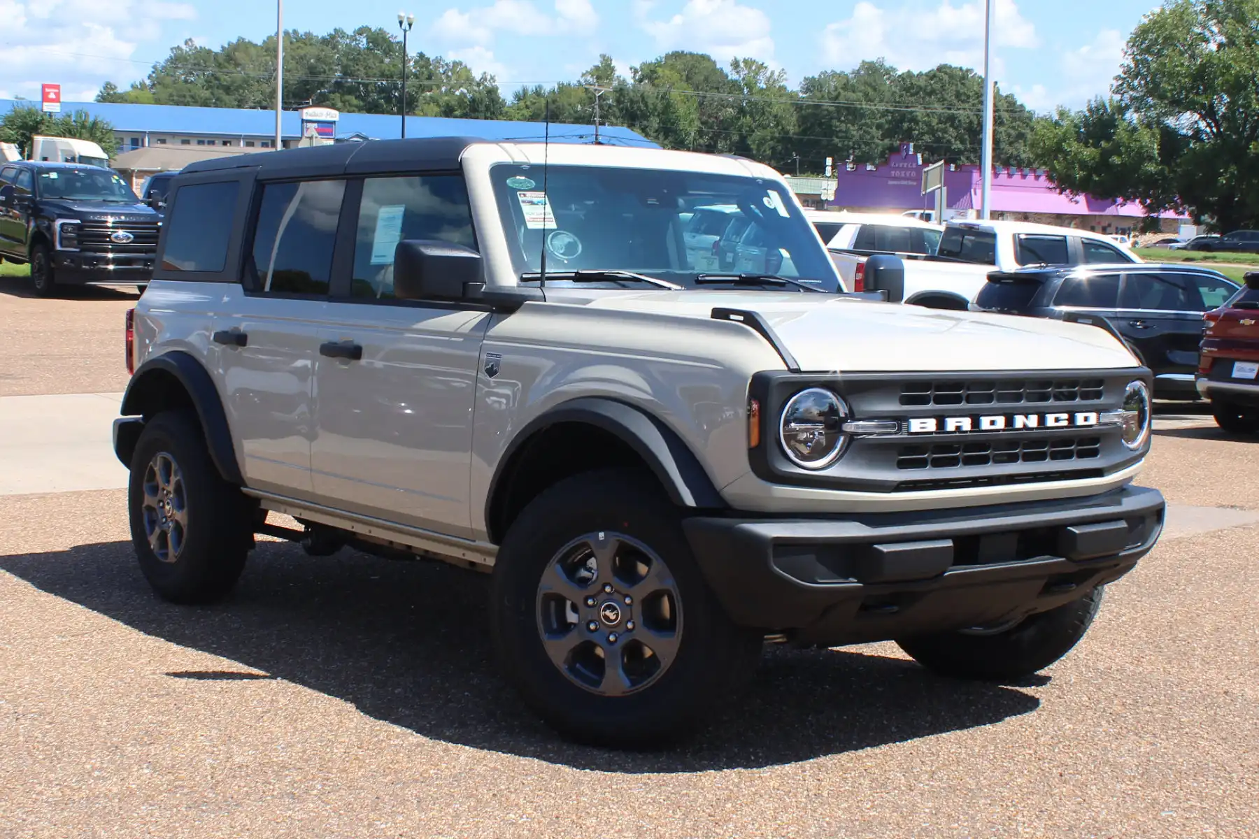 2026 Ford Bronco Big Bend 4WD's photo