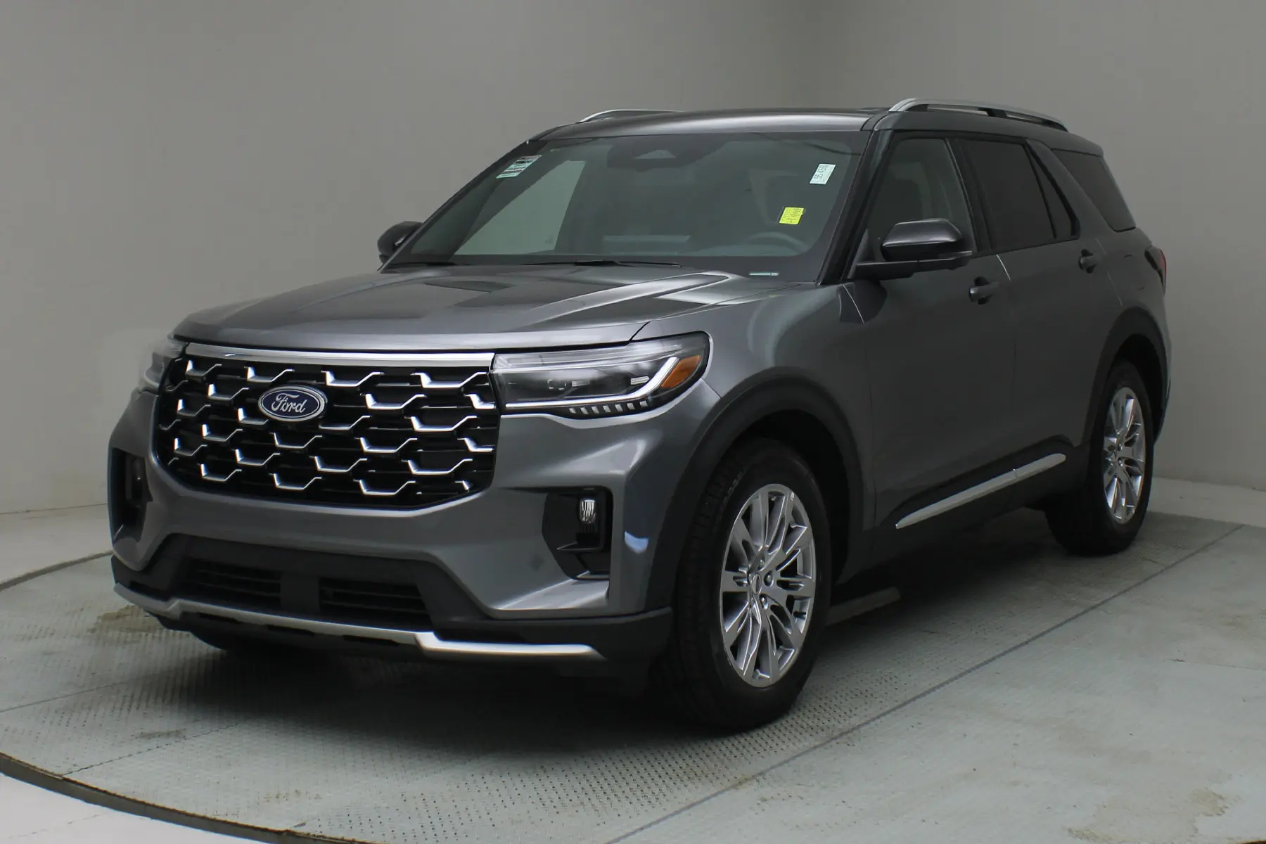 2026 Ford Explorer Platinum photo 3