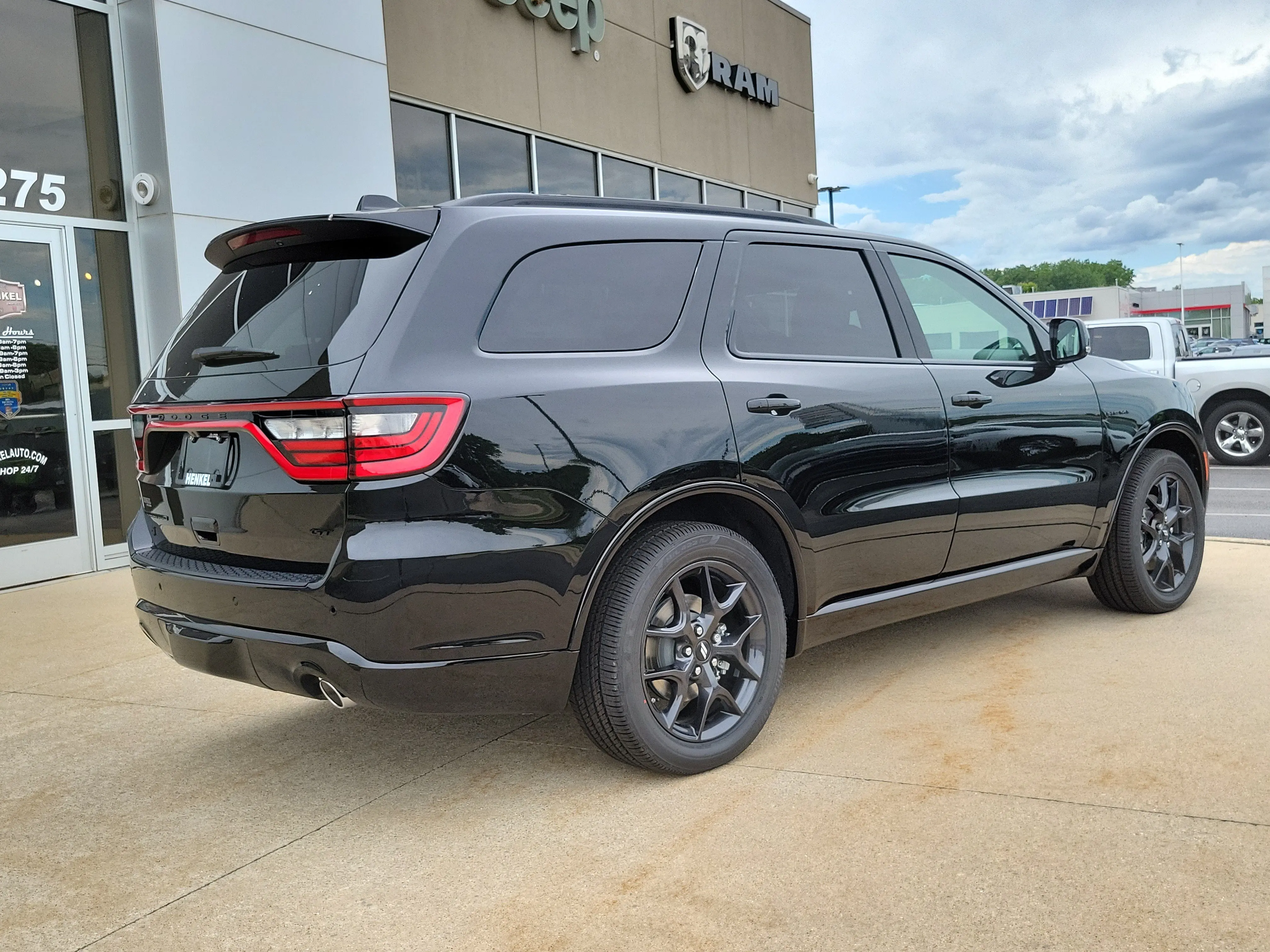 2026 Dodge Durango GT HEMI Plus V8 AWD photo 4
