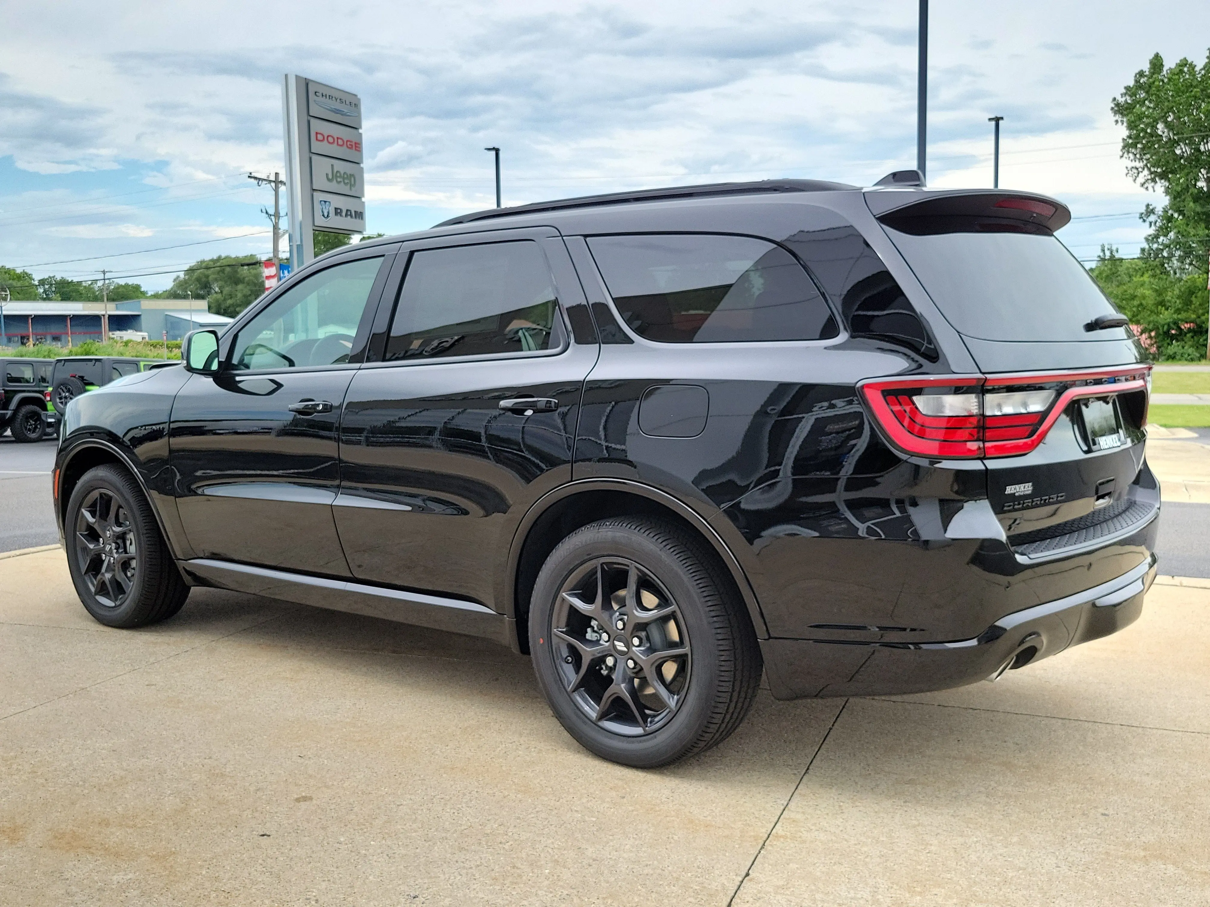 2026 Dodge Durango GT HEMI Plus V8 AWD photo 3