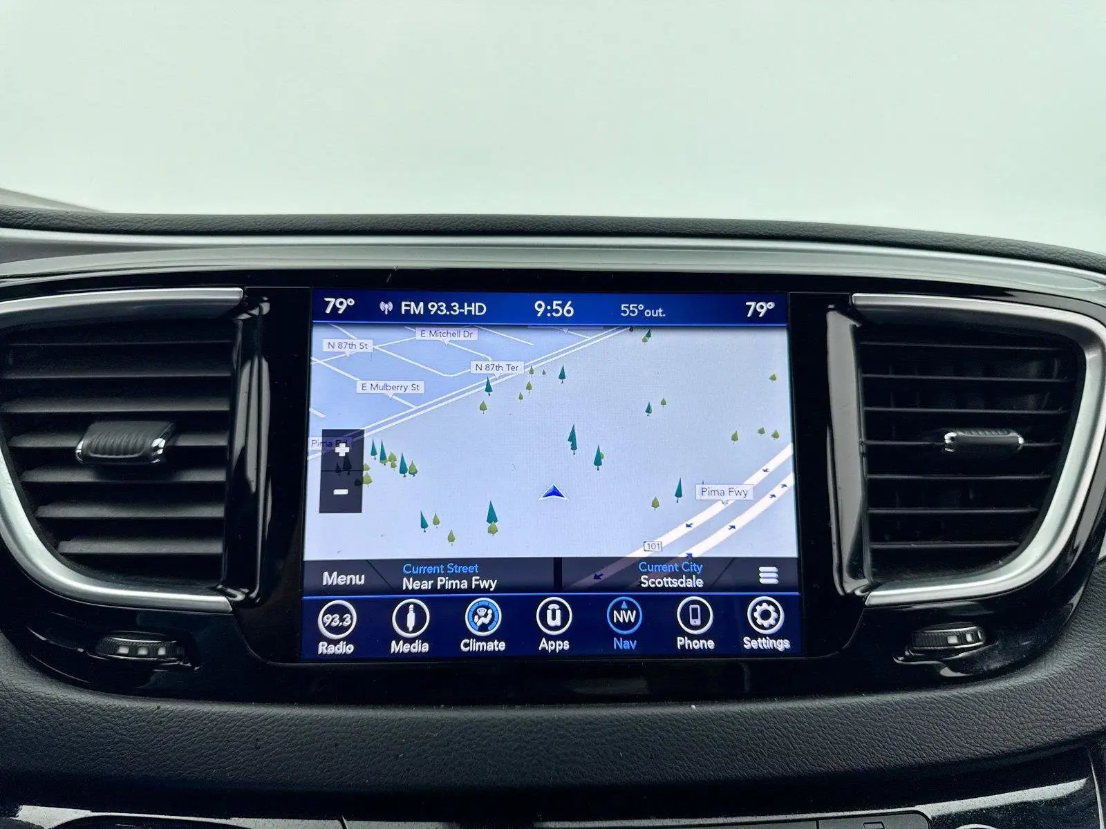 2018 Chrysler Pacifica Touring Plus photo 5