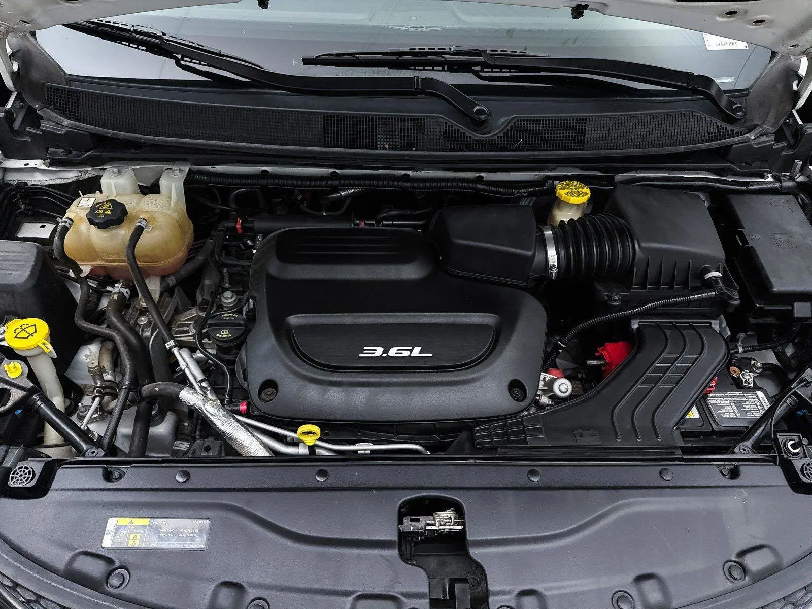 2018 Chrysler Pacifica Touring Plus photo 3