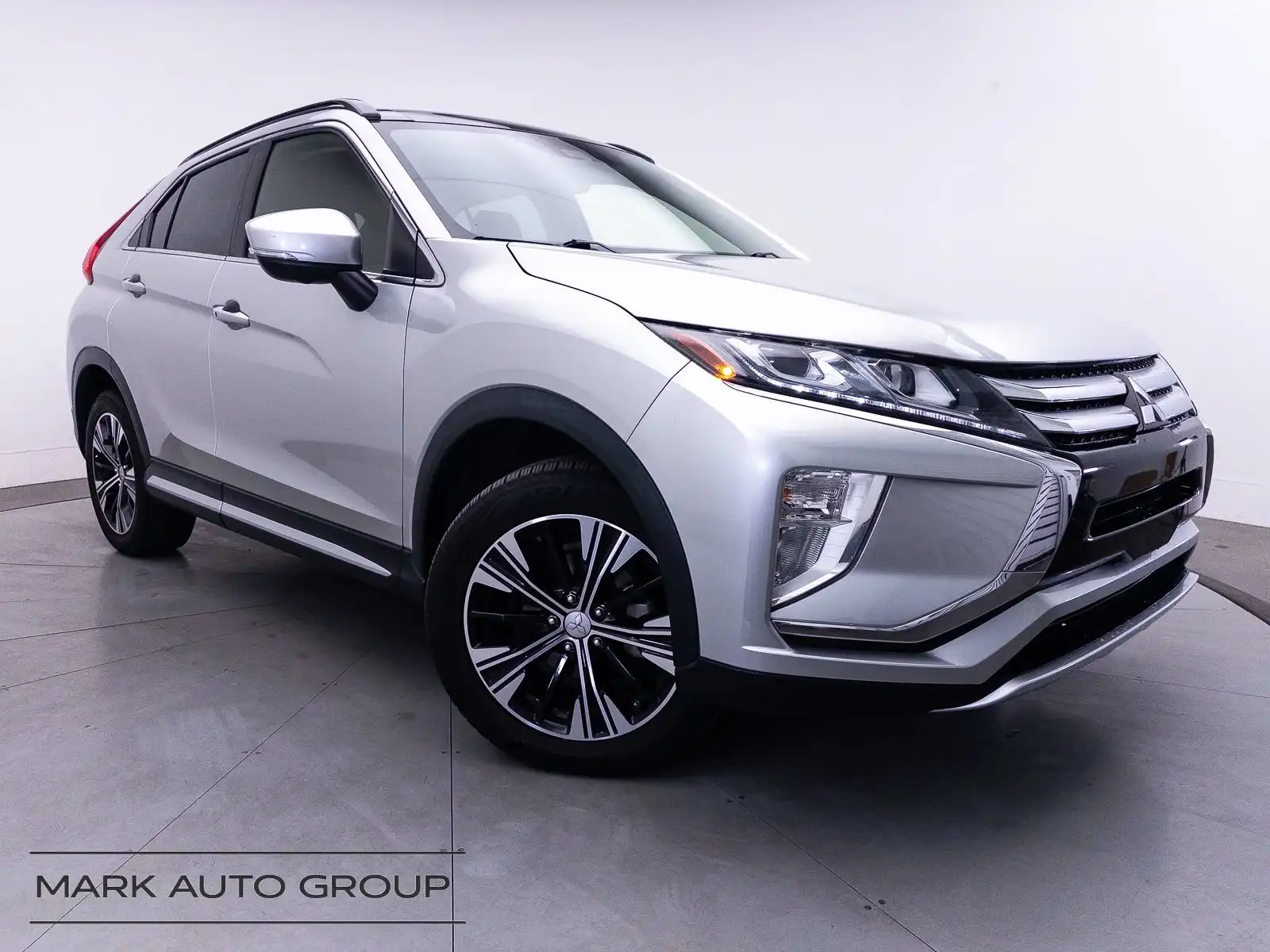 2018 Mitsubishi Eclipse Cross SEL S-AWC's photo