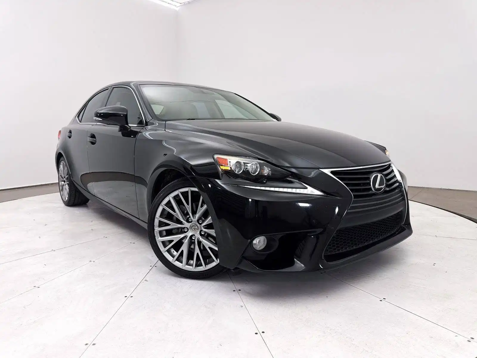 2014 Lexus IS 350 250 6AT's photo