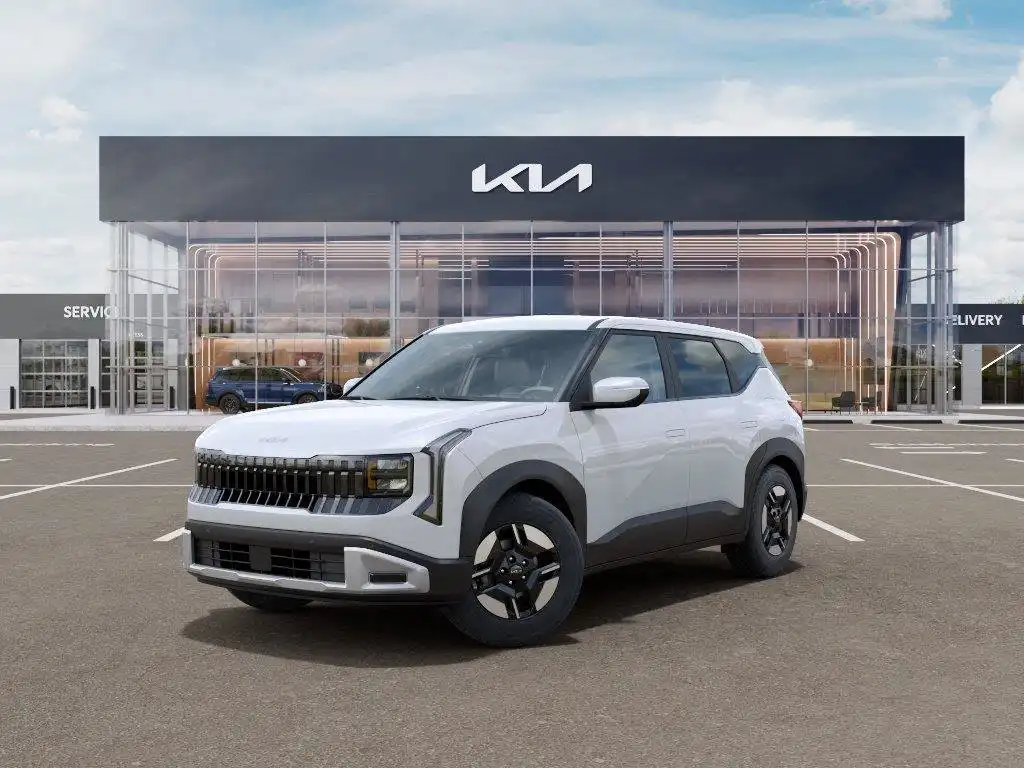 2027 Kia Seltos LX FWD's photo