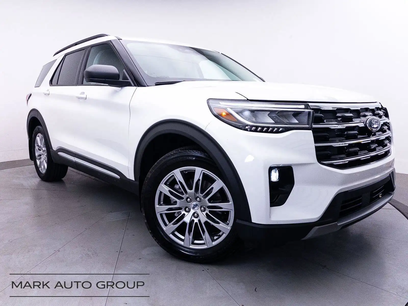 2025 Ford Explorer Active 4WD PL535's photo