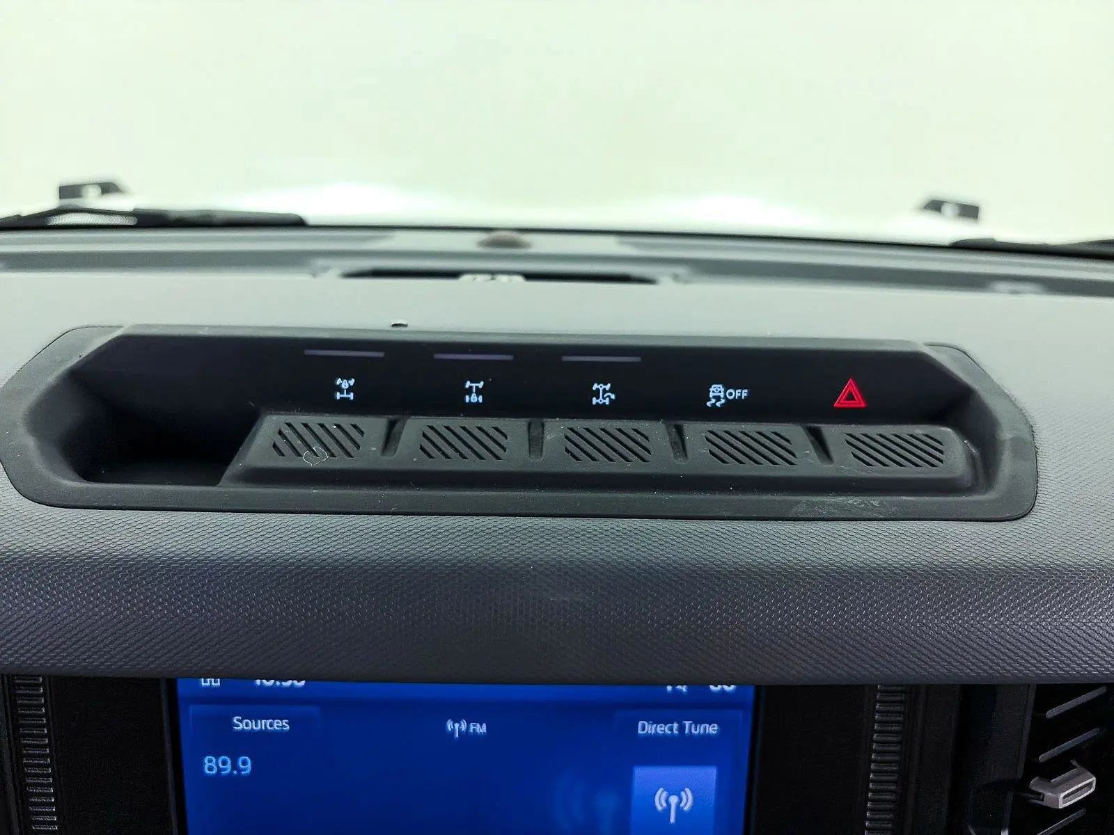 2023 Ford Bronco Base 4WD Advanced photo 5