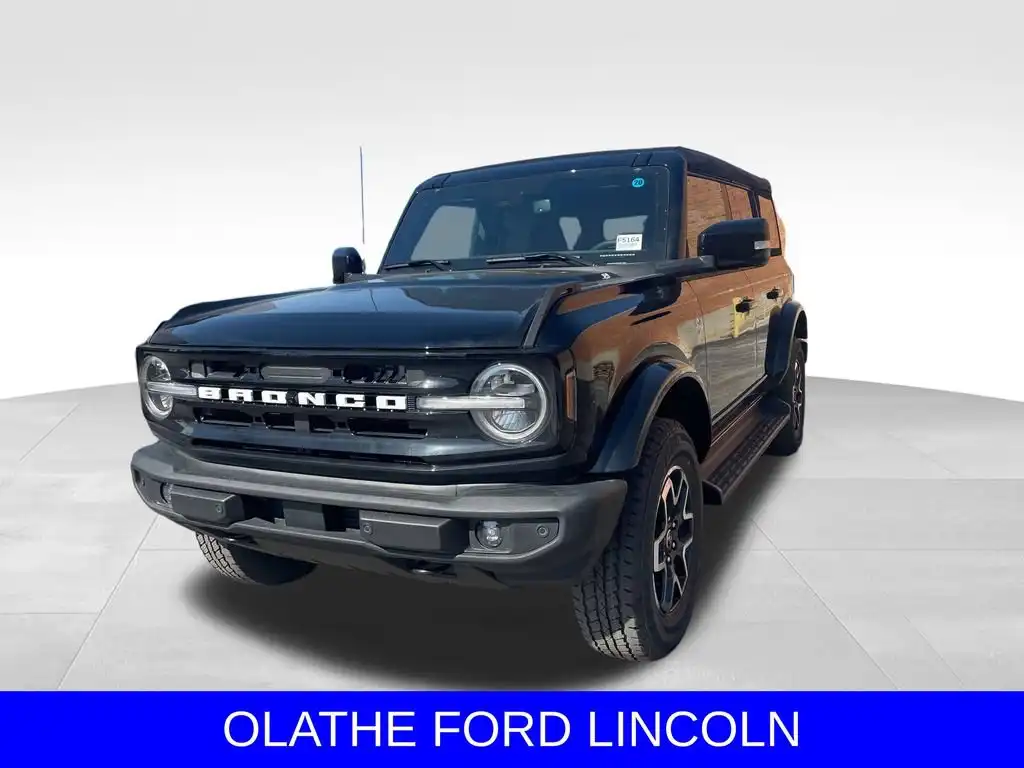 2025 Ford Bronco Outer Banks 4WD's photo