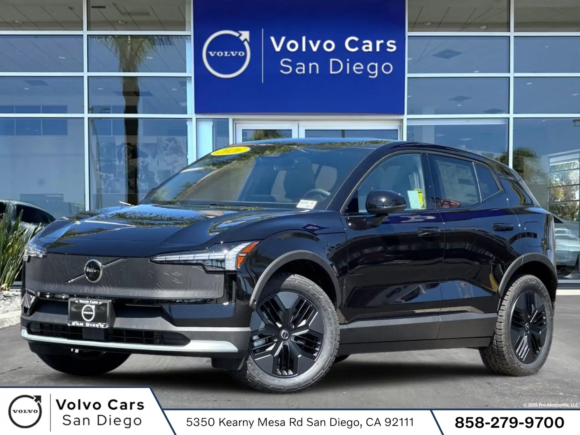 2026 Volvo EX30 Twin Motor Cross Country Ultra's photo