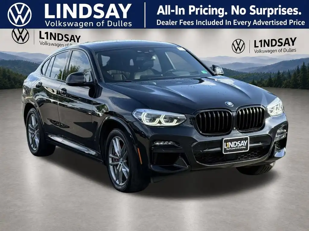 2021 BMW X4 M40i's photo