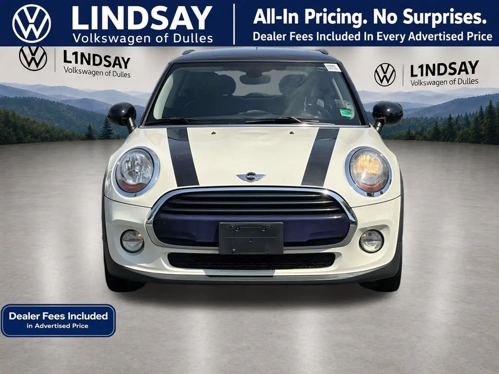 2017 MINI Cooper Base photo 3