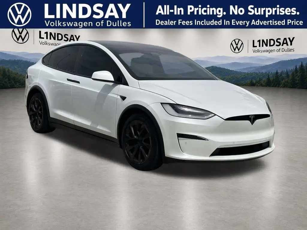 2022 Tesla Model X Plaid's photo