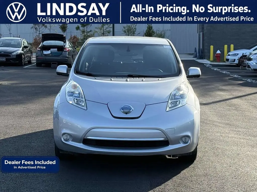 2017 Nissan Leaf SL photo 3