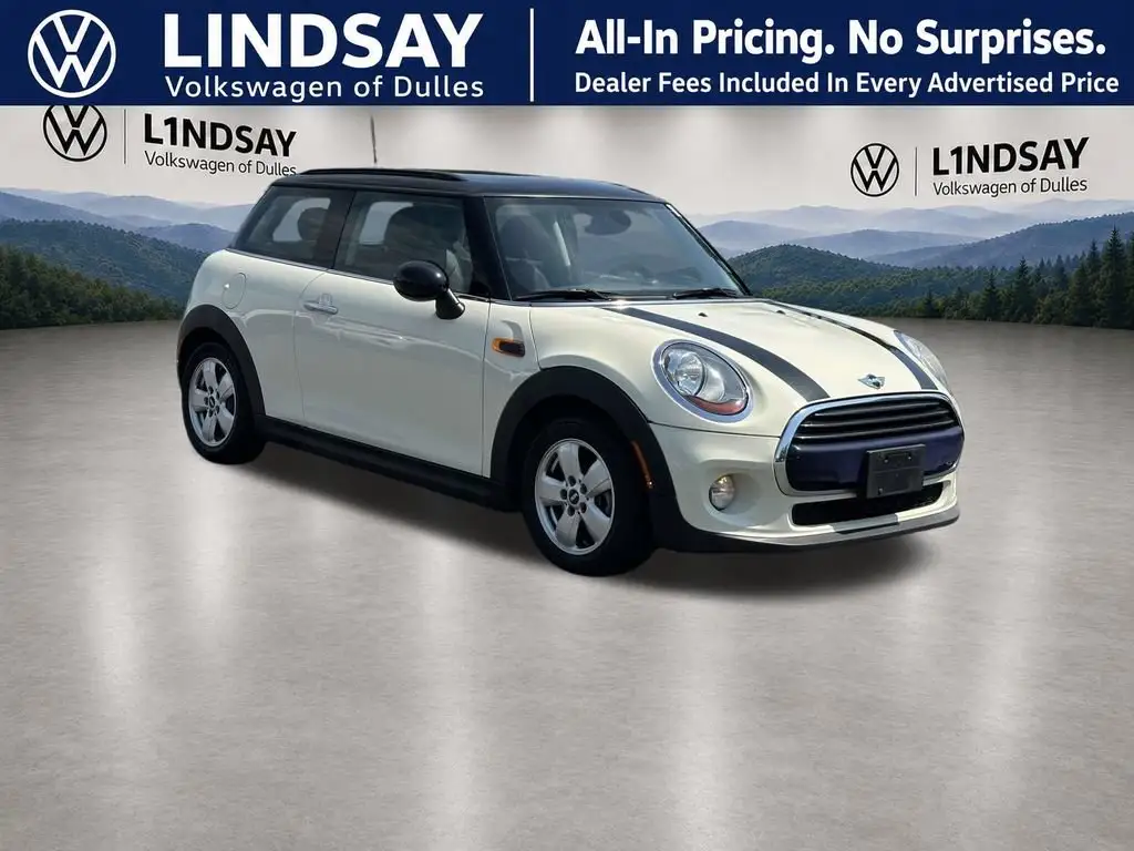 2017 MINI Cooper Base photo 1