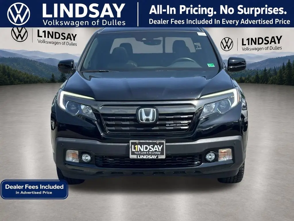 2019 Honda Ridgeline Black Edition photo 3