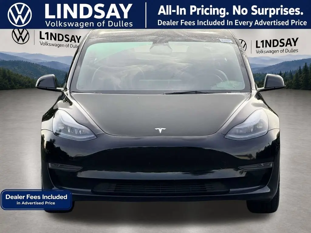 2023 Tesla Model 3 Base photo 3