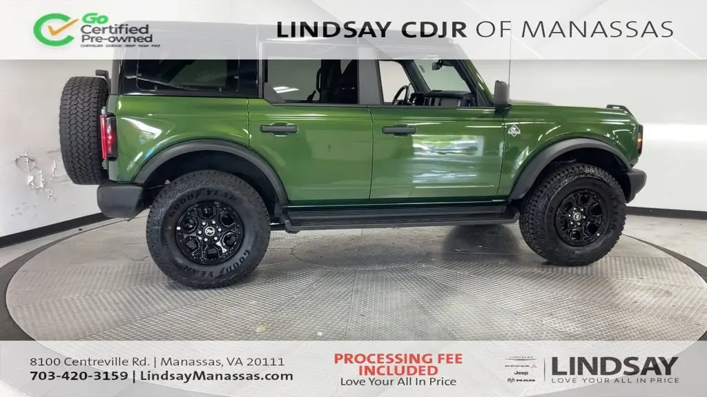 2025 Ford Bronco Outer Banks 4WD photo 3